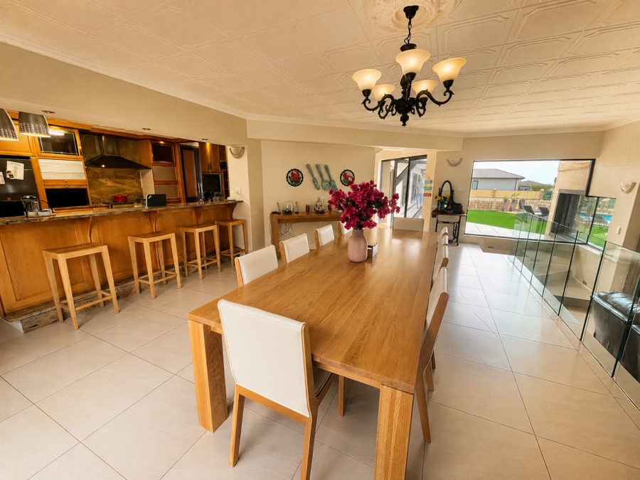6 Bedroom Property for Sale in Monte Christo Western Cape